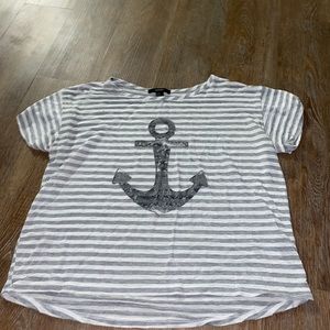 Women’s shirt